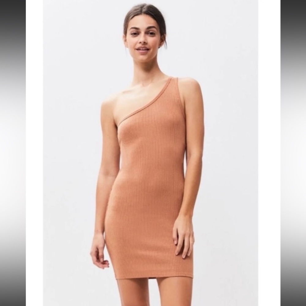 KENDALL X KYLIE Ribbed One shoulder body con cocktail dress